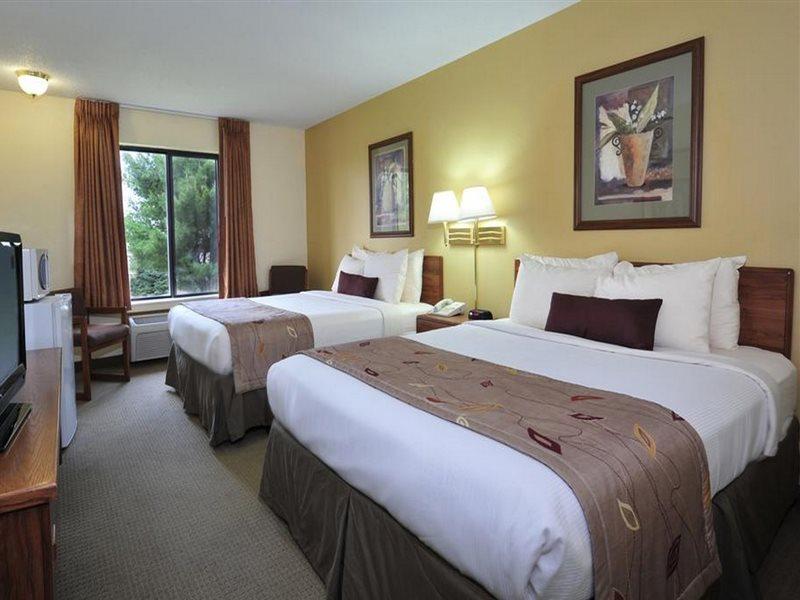 Hotel Ramada By Wyndham Wisconsin Dells I-90 Extérieur photo
