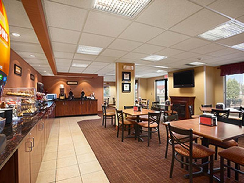 Hotel Ramada By Wyndham Wisconsin Dells I-90 Extérieur photo