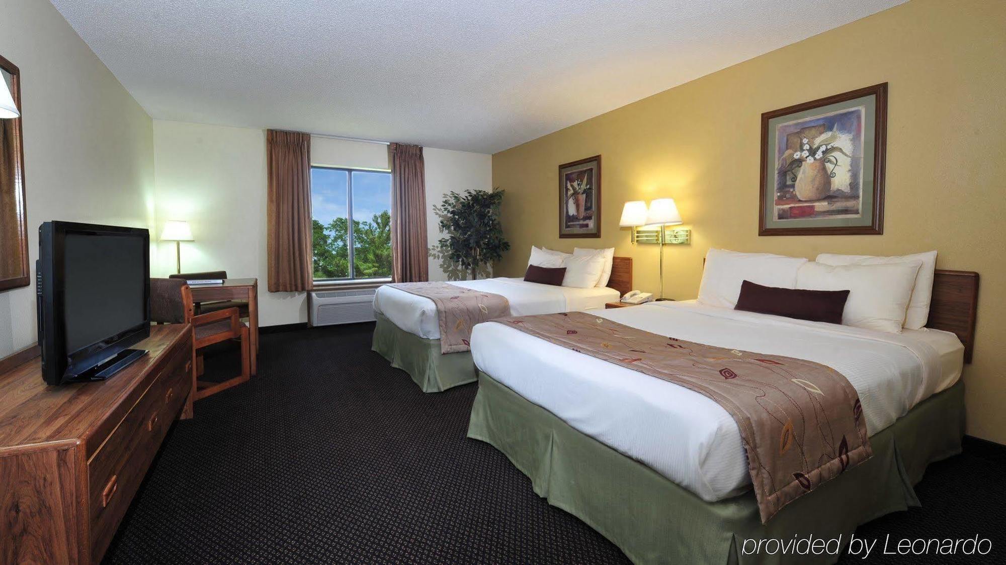 Hotel Ramada By Wyndham Wisconsin Dells I-90 Extérieur photo