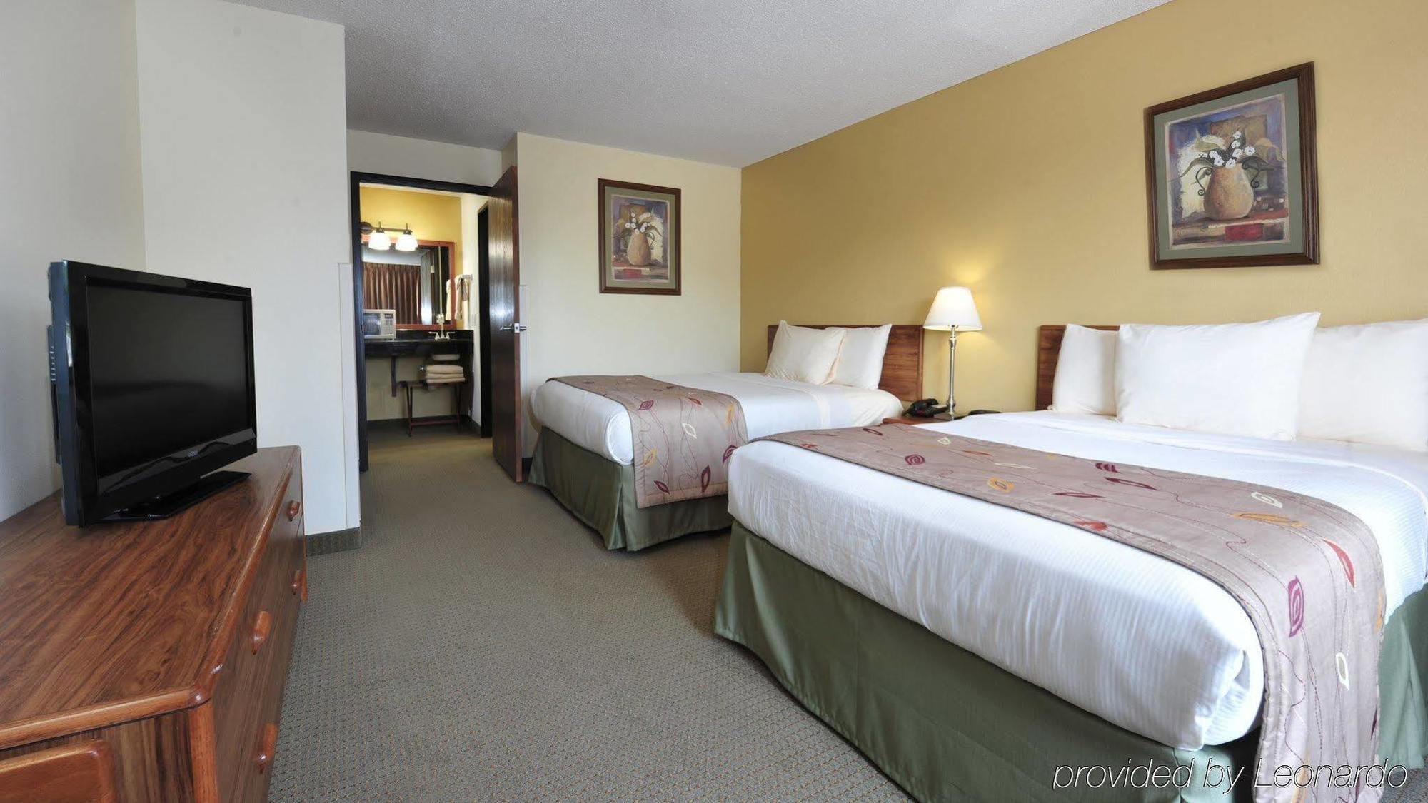 Hotel Ramada By Wyndham Wisconsin Dells I-90 Extérieur photo