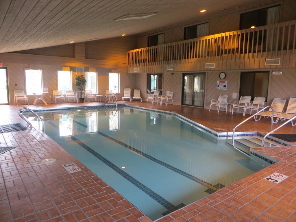 Hotel Ramada By Wyndham Wisconsin Dells I-90 Extérieur photo