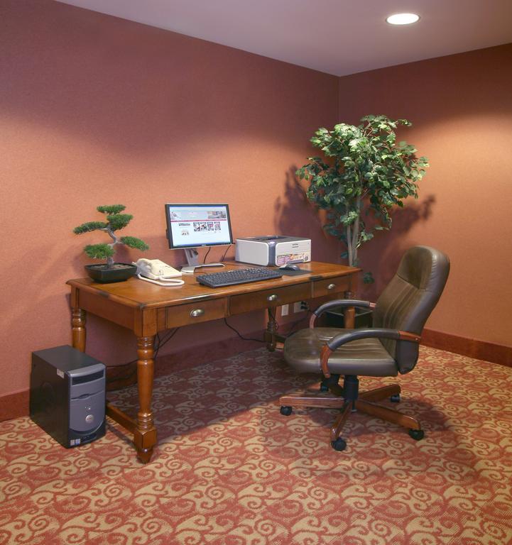 Hotel Ramada By Wyndham Wisconsin Dells I-90 Extérieur photo