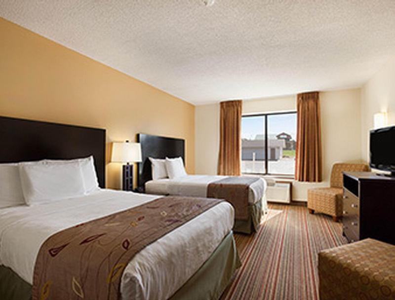 Hotel Ramada By Wyndham Wisconsin Dells I-90 Extérieur photo
